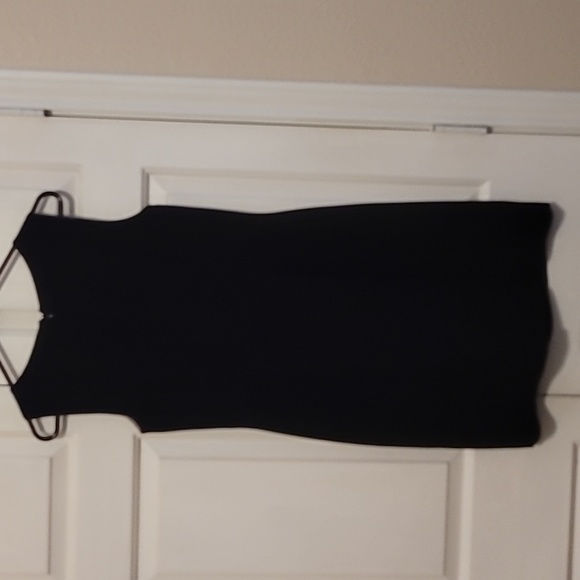 Timeless LBD - Picture 3 of 3